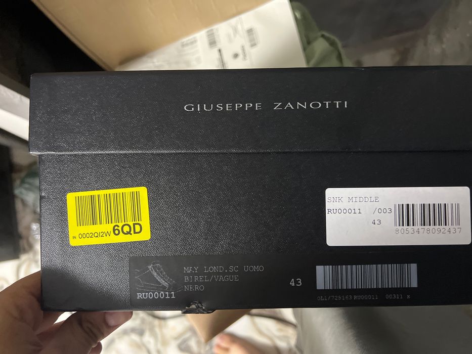 Giuseppe zanotti - URGENT