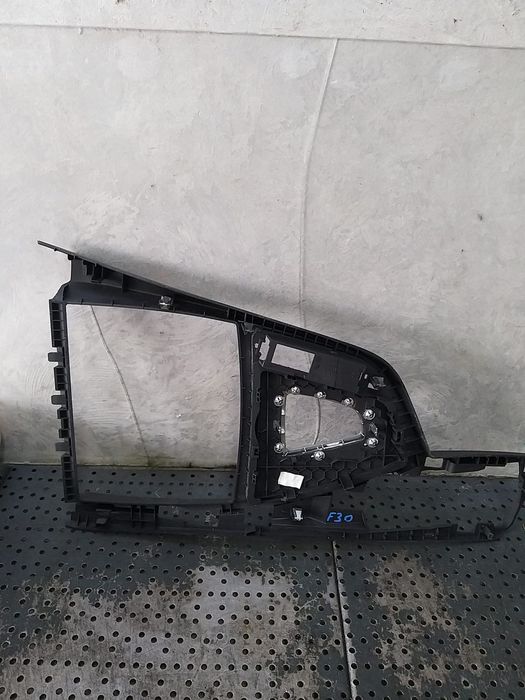 Ornament rama consola centrala bmw seria 3 f30 f31 105026818