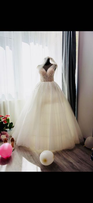 Rochie de mireasa deosebita