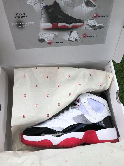 Jordan Jumpman Two Trey White Gym Red 40,42.5,45,45.5 Craiova • OLX.ro