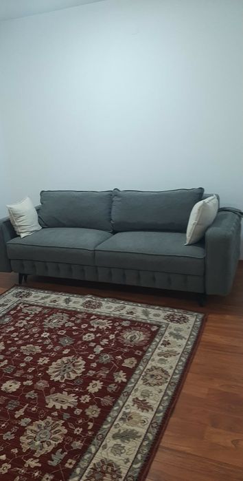 Apartment cu două camere de inchiriat