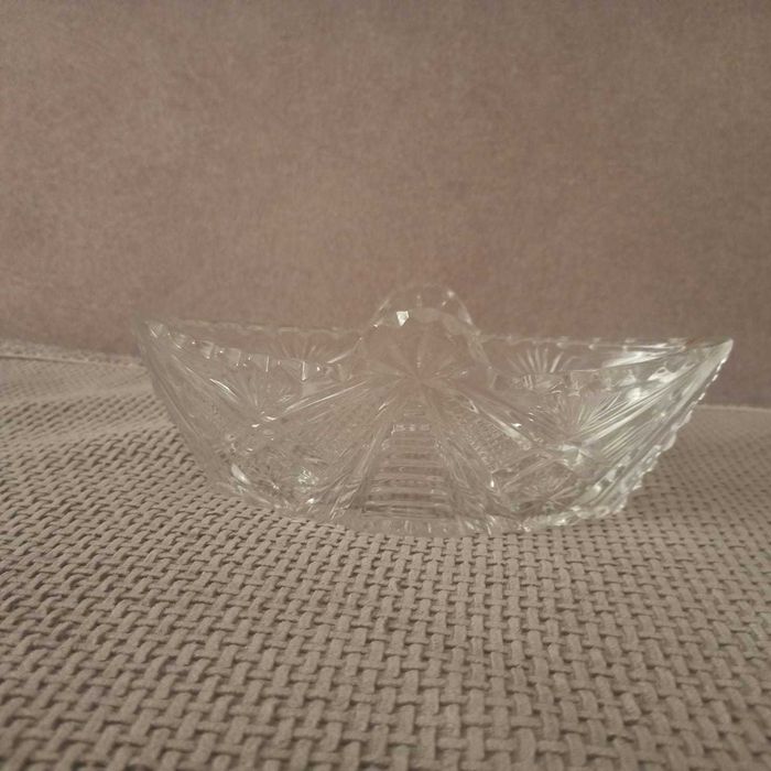 Продам конфетницу лодочку в отличном состоянии времён СССР