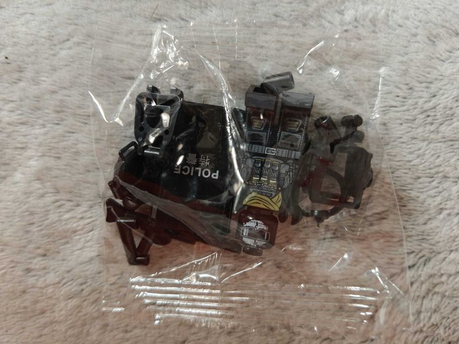 Set 24 figurine soldati tip Lego cu accesorii