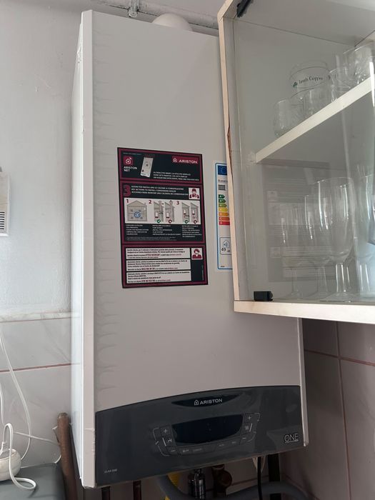 Vand apartament 2 camere