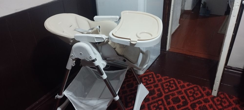 Детский стульчик для кормления TOMMY