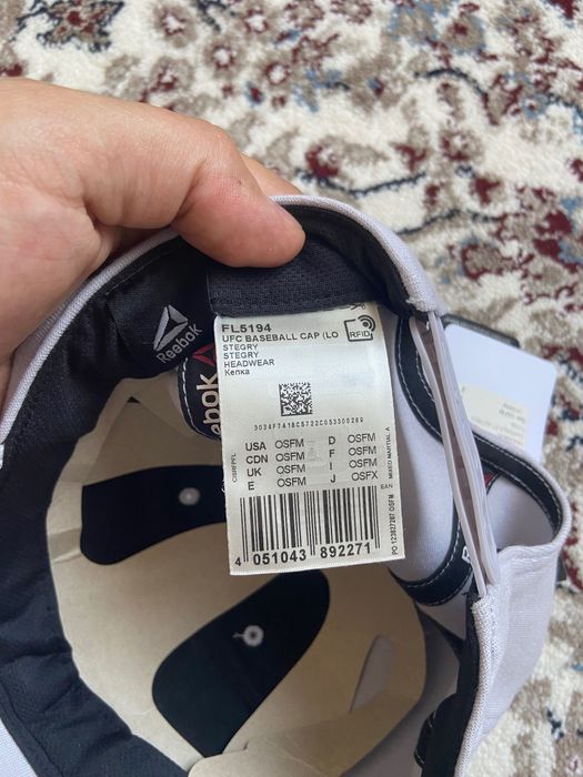 Бейсболки Reebok UFC