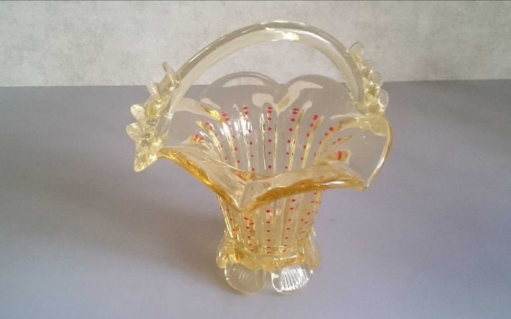 Корзинки цветное стекло