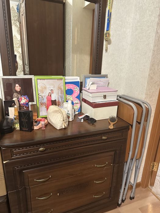 Спальний гарнитур