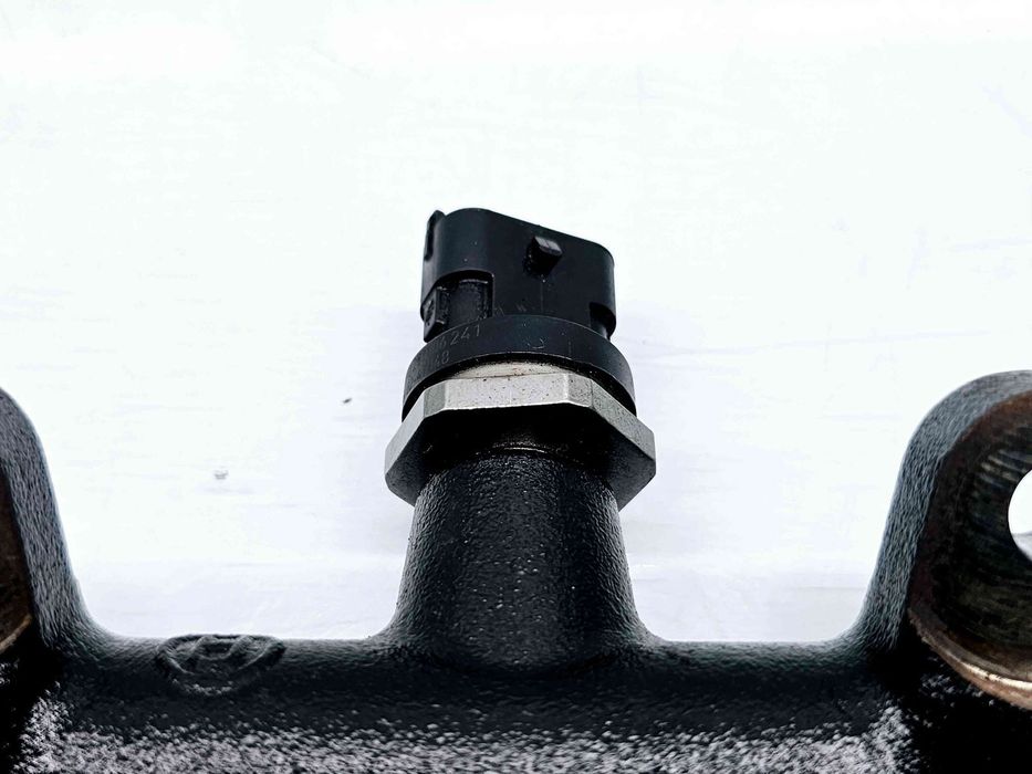 Rampa injectoare Dacia Logan 2 [Fabr 2012-2020] 175215346R 1.5 DCI K9K