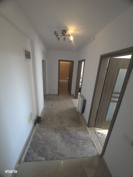 Apartament 2 camere, balcon, gata de utilizare