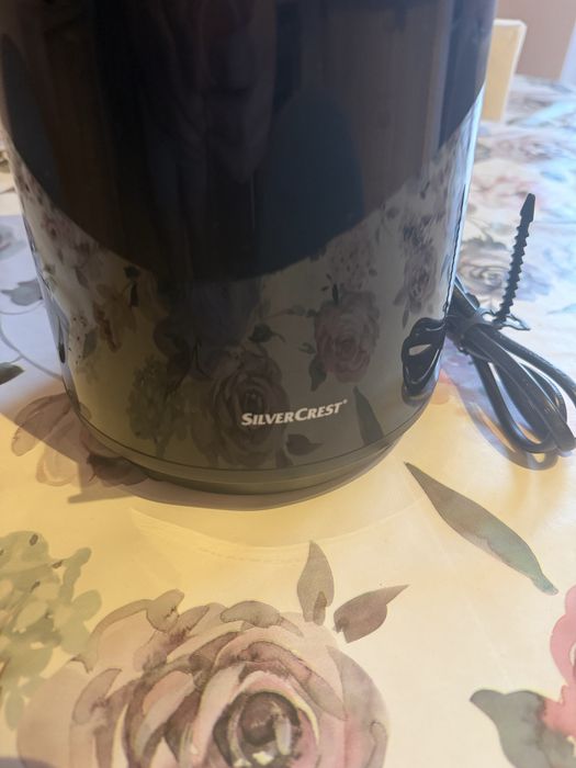 Продавам запазена сокоизтисквачка