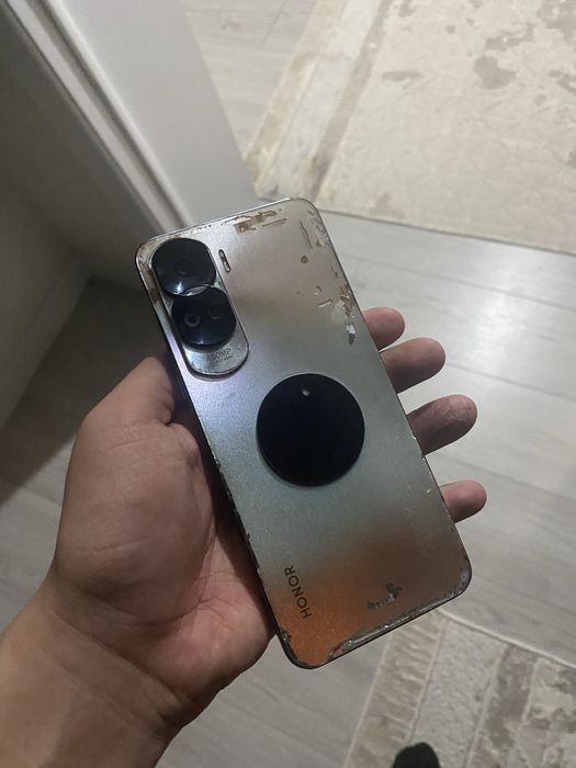 4 телефон сатылады. Арзан бағада