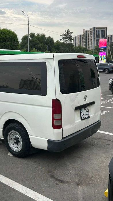 Toyota Hiace, 2007