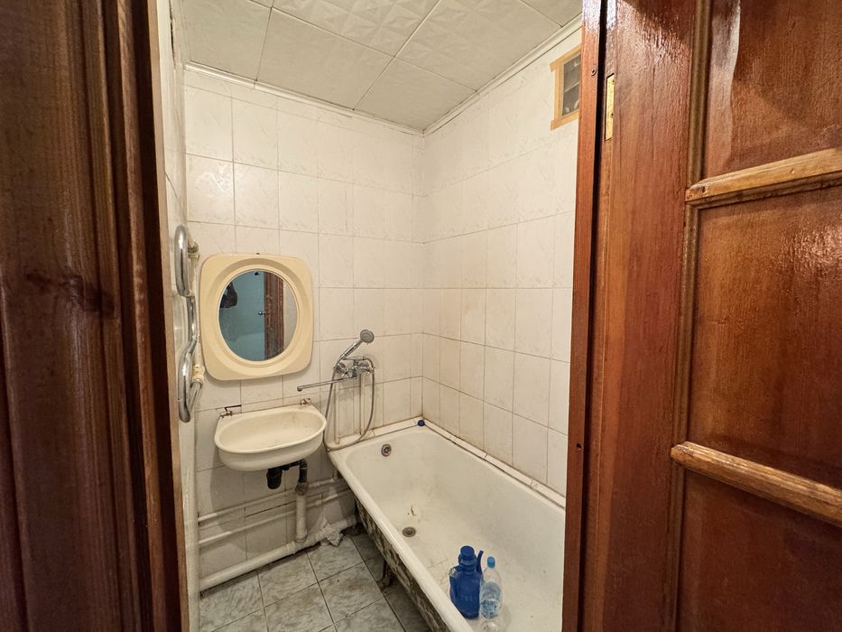 Продаем 2 комн.кв.на Молодежке