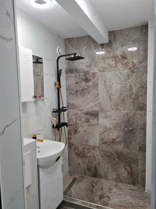 Продава се Тристаен апартамент в Плевен, Идеален център - 106 кв.м за 1406 €/кв.м - Снимка #8