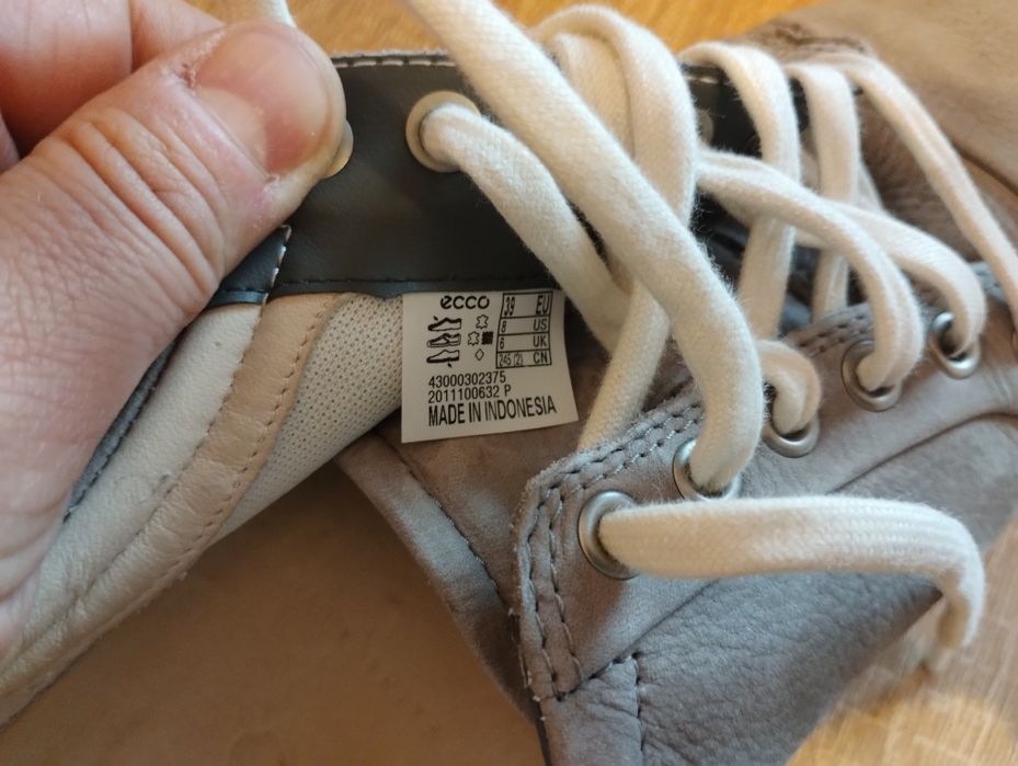 Adidași ECCO nr.39