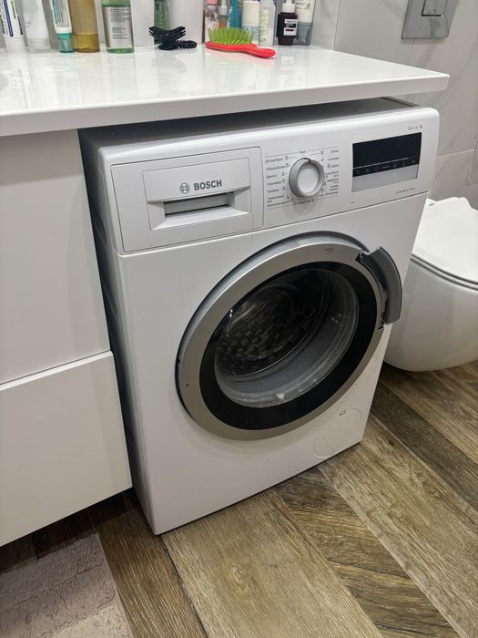 Продам машинку  и велик чемодан Лего