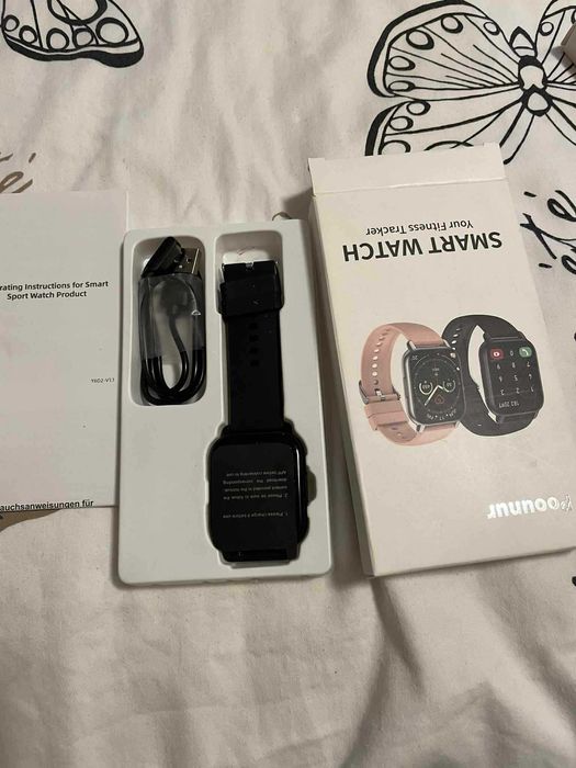 Смарт Часовник - бял , черен, розов цвят