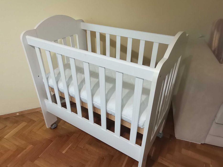 Бебешка кошара на колела