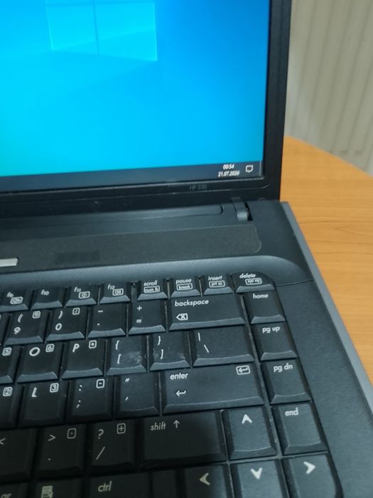 Leptop HP  vând sau schimb  cu telefon functional