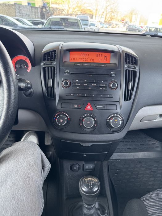 Kia ceed 1.4 benzină 2008 16V