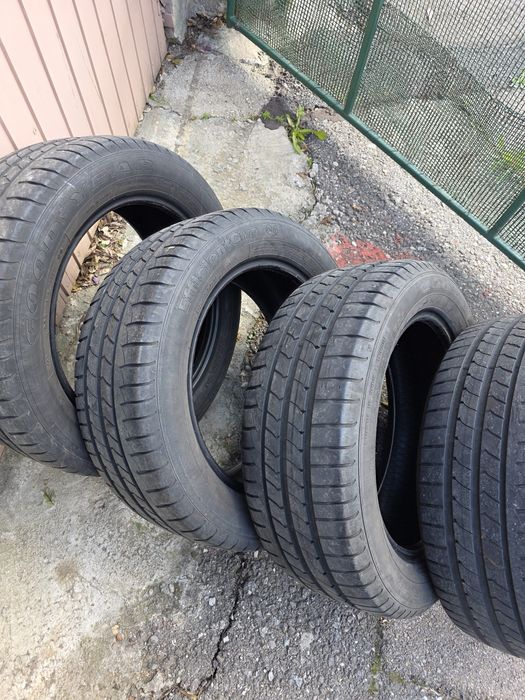 Anvelope vara 205/55R16 Good Year pret toate 4