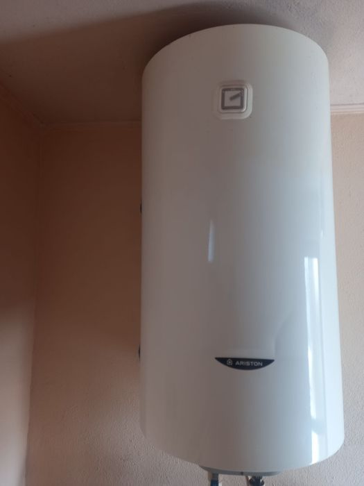 Vând Boiler  in bune conditii