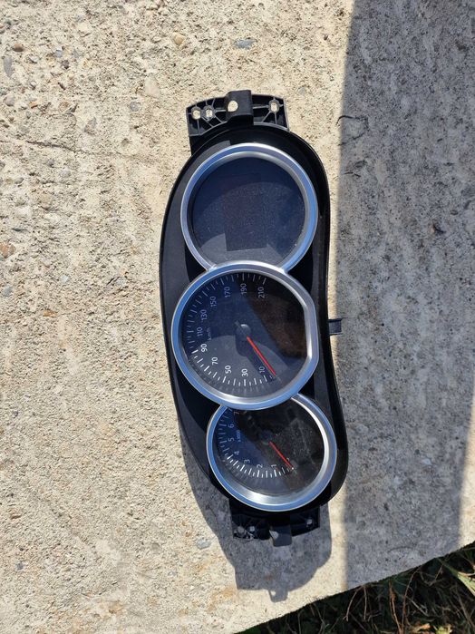 Ceas bord logan-sandero 2020