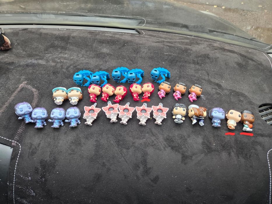 Киндер фигурки, stranger things, очень странные дела. Обмен, продажа