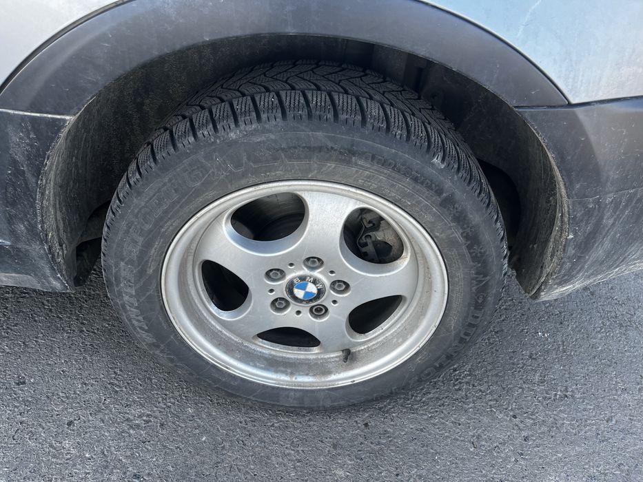 Jante pe 17 cu cauciucuri 235 55 R 17 Dunlop aproape noi pt X3