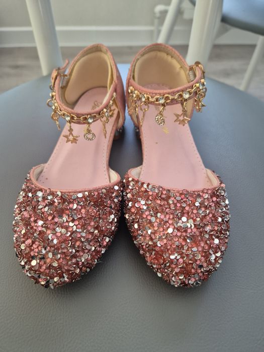 Пакет одежды для девочки