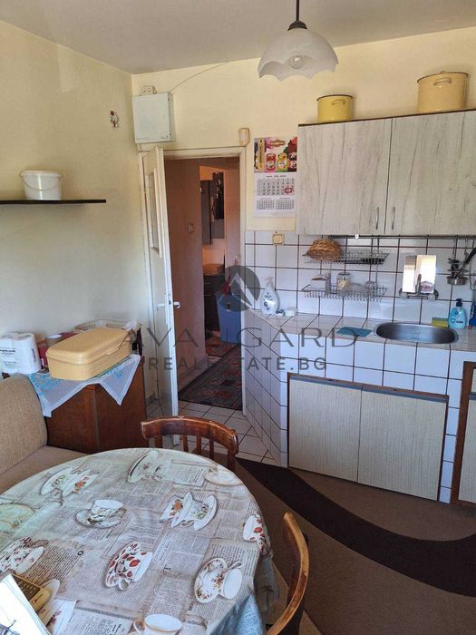 Продава се Двустаен апартамент в Пловдив, Изгрев - 60 кв.м за 1334 €/кв.м - Снимка #4