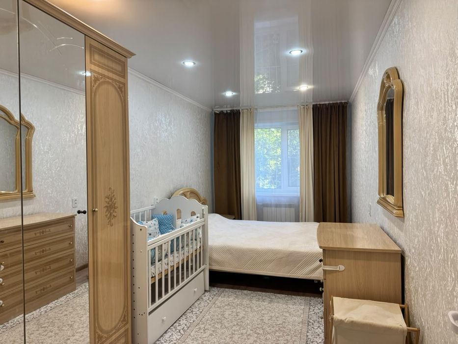 Продам 3 ком квартиру в р-оне Каравана