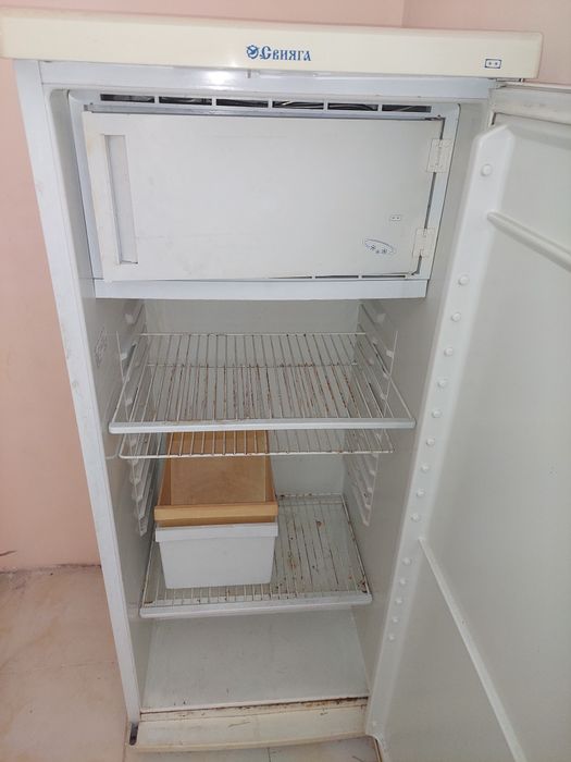 Холодильник рабочий