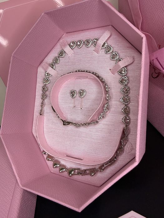 Set Swarovski x Ariana Grande