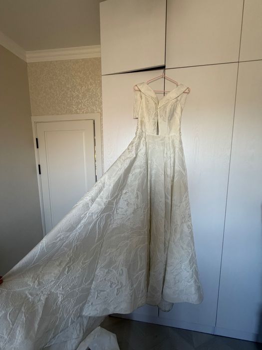 Свадебное платье б/у