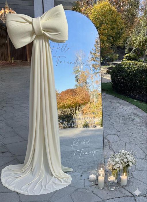 Inchiriez panou decorativ / aranjamente nunta / botez