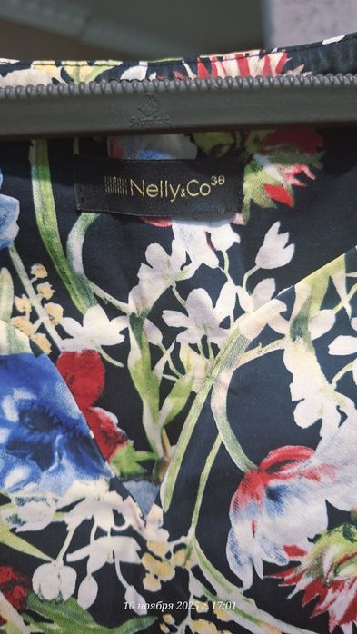 Шикарное платье 44 размера