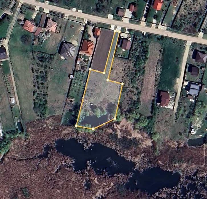 Teren intravilan 3400mp cu lac privat in Peris / Snagov utilitati tot