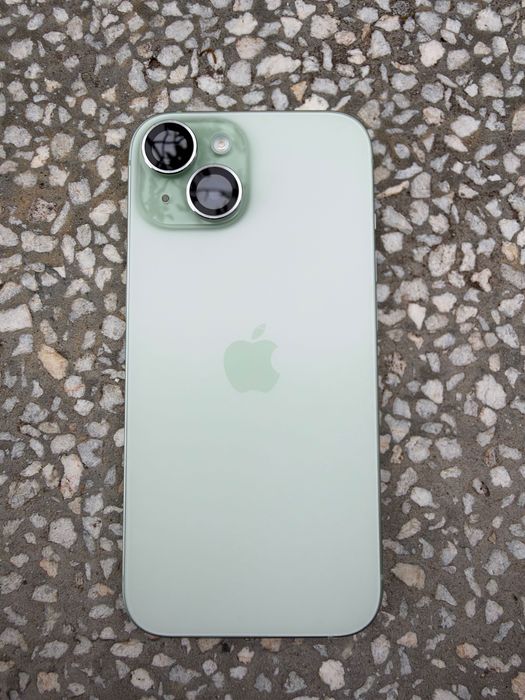 Iphone 15- mint,128 GB