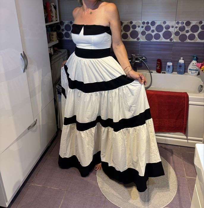Vind rochie elegante de zi