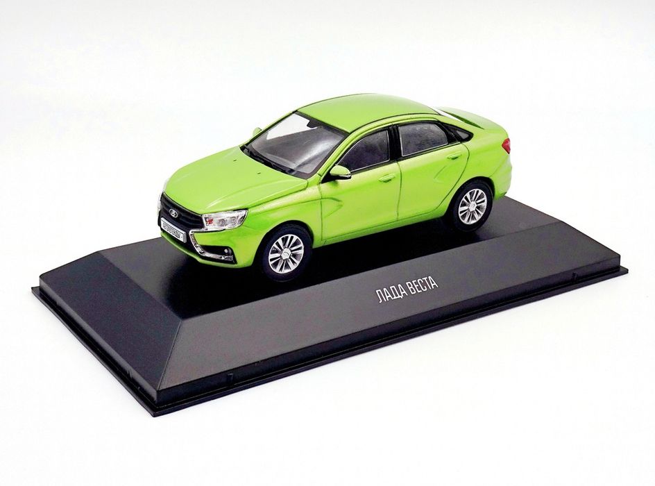 Коллекционная модель в масштабе 1:43