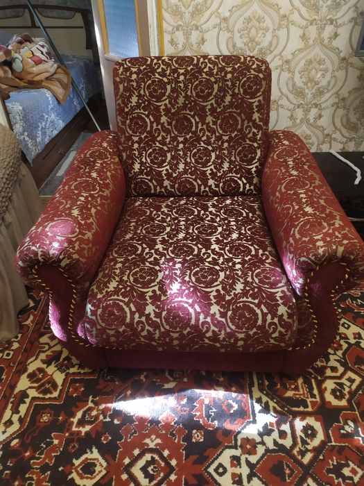 Продается кресло в хорошем состоянии