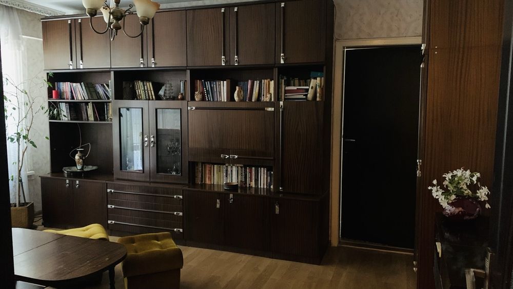 Продава се Тристаен апартамент в Русе, Тракцията - 80 кв.м за 1250 €/кв.м - Снимка #1