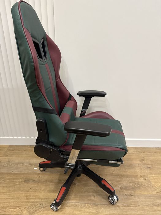 Игровое кресло с подушкой