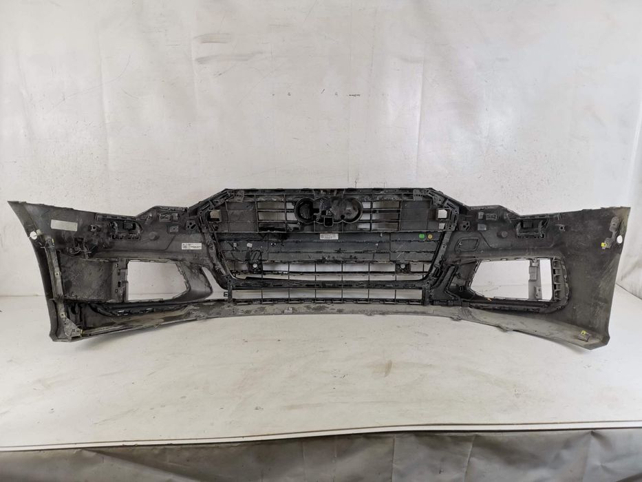 Ауди А6 Ц8 / Audi A6 C8 [ - ] Оригинална повредена предна броня с ради