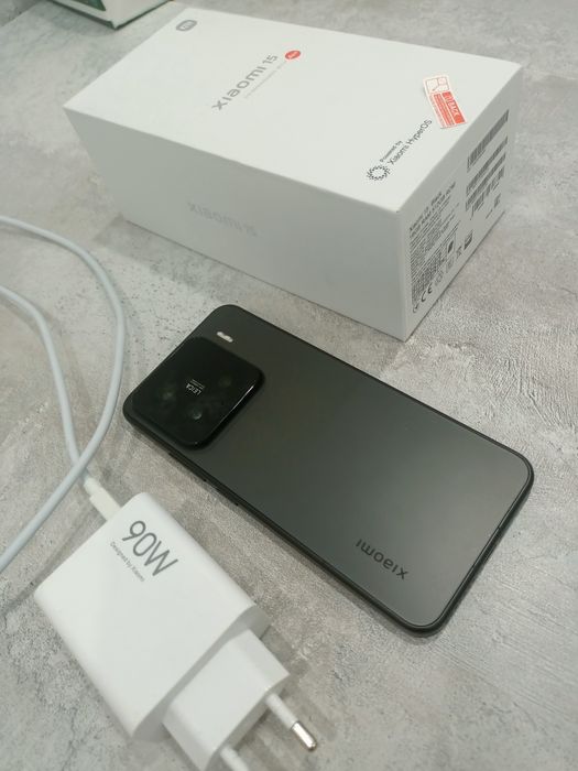 Xiaomi 15 в идеальном состоянии