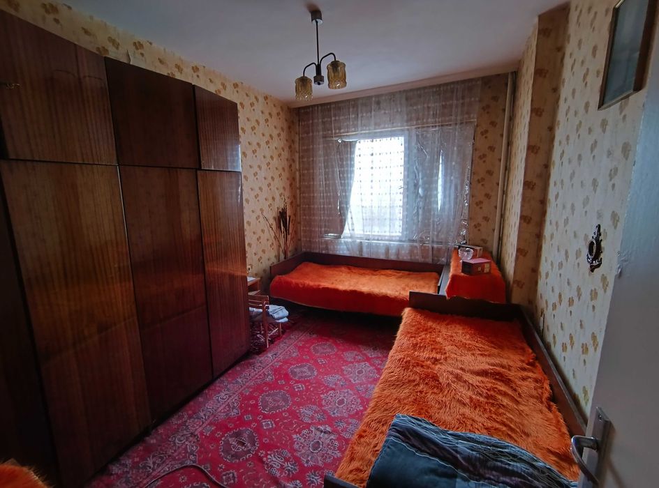 Продава се Тристаен апартамент в Стара Загора, Център - 84 кв.м за 1310 €/кв.м - Снимка #3