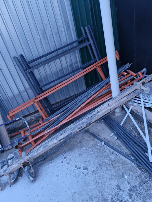 Строительная лиса