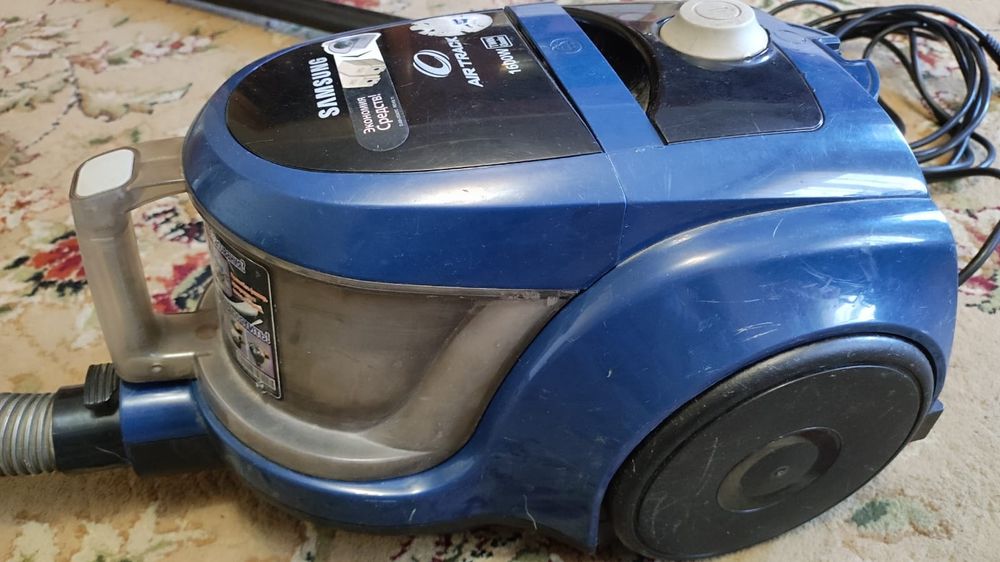 Пылесос samsung.